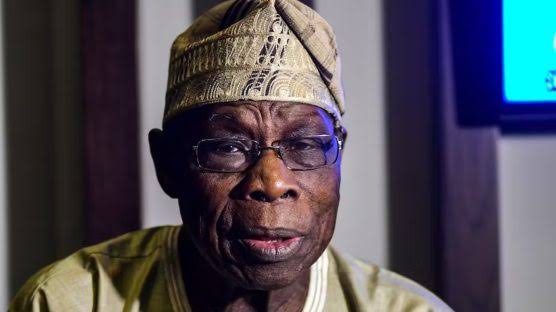 Obasanjo ya ki amincewa da korar gwamnoni