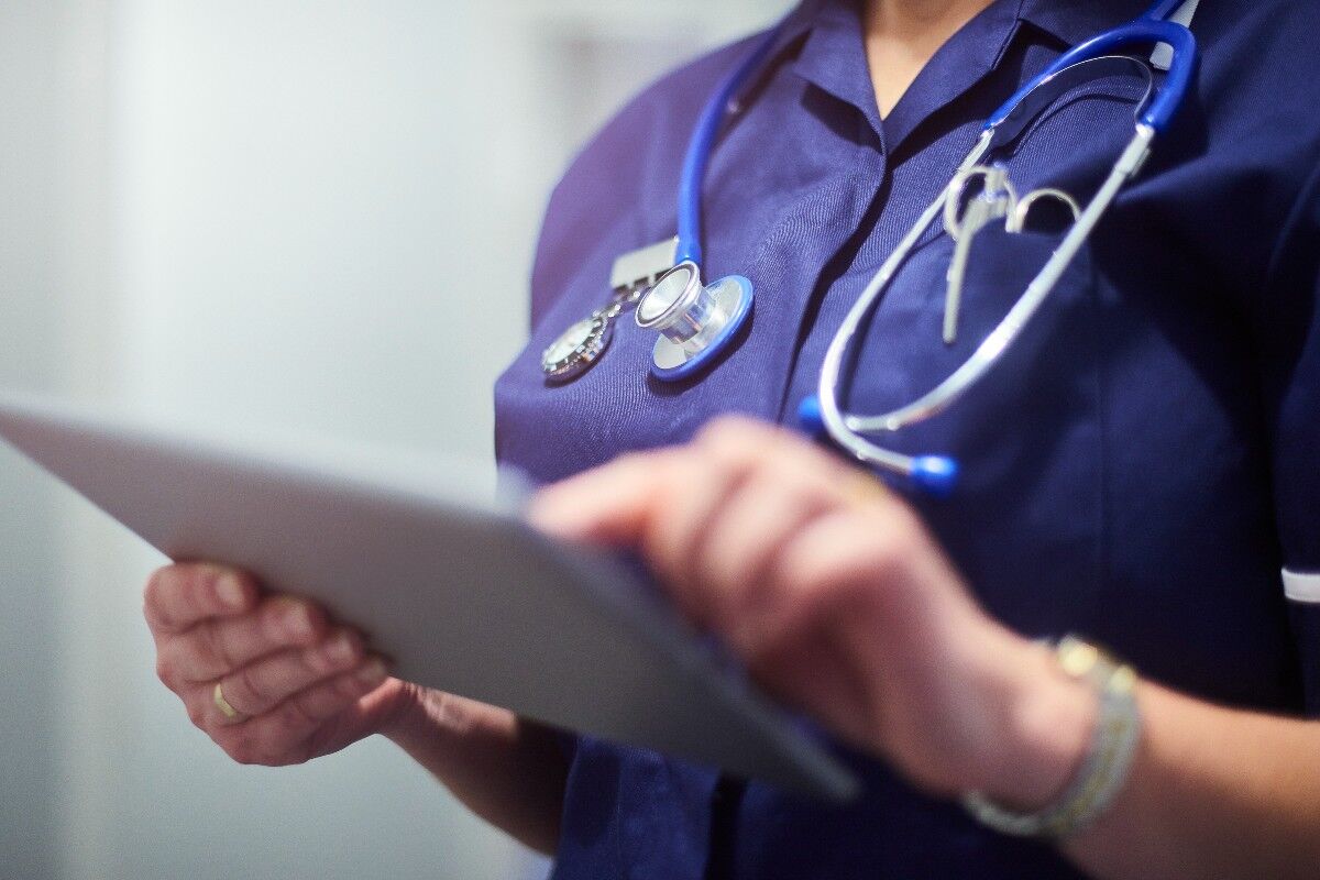NURSES SUN FARA YAJIN AIKI NA KASA BAKI DAYA